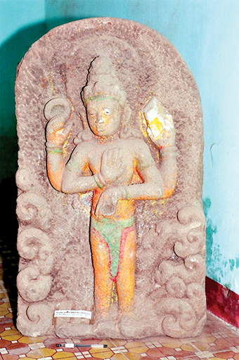 The Vishnu Narayana relief found in The Phu Gia, Que Phuoc commune. (taken by Nguyen Thuong Hy)
